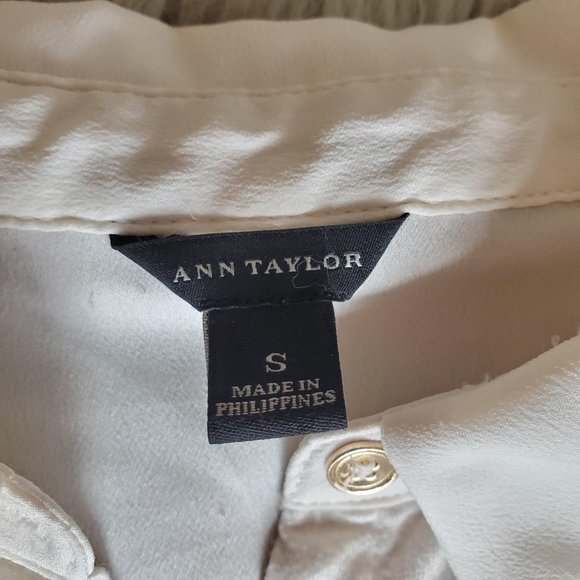 Ann Taylor White Button-Down Shirt - Picture 3 of 5